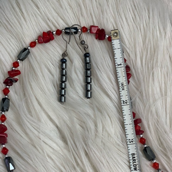 Set of Necklace or Bracelet And Earrings - Picture 5 of 8